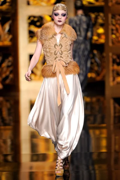 Look 36
